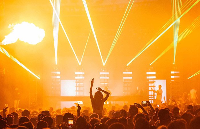 ingressos_0000s_0016_Layer 8